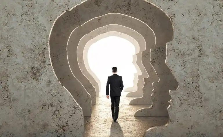 “A este le dicen Zapata, si no la gana la empata…”
Tu cerebro no tiene ningún interés en que seas feliz…