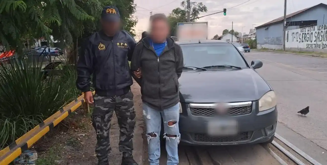 El momento de la detención del hombre de nacionalidad paraguaya.