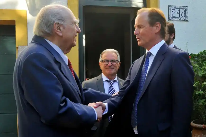 Bordet con el expresidente Sanguinetti: criterios "muy parecidos" y la necesidad de "complementarse"