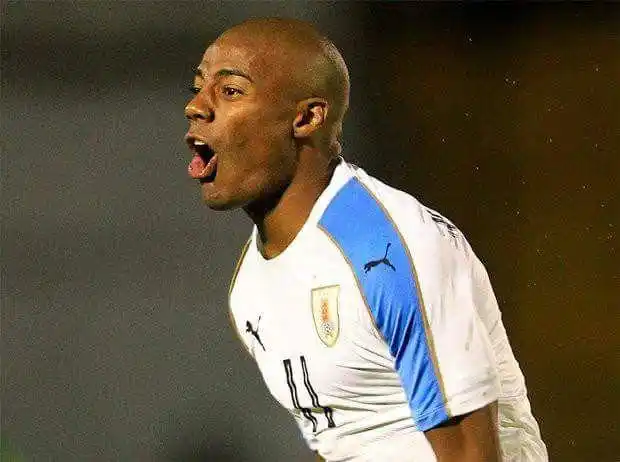 Ahora sí, el uruguayo De la Cruz está al caer y Gallardo sonríe