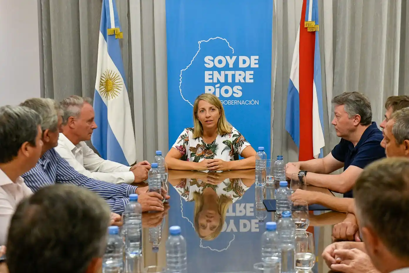 La Cooperadora de la Escuela de Educación Técnica N°35 recibió un aporte para compra de mobiliario