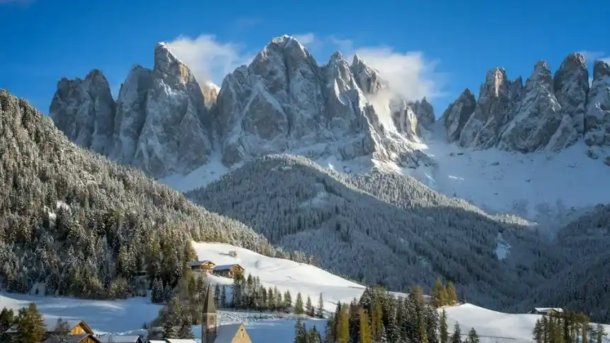 Buscan voluntarios para vivir dos meses en los Alpes italianos con gastos pagos y compensación económica
