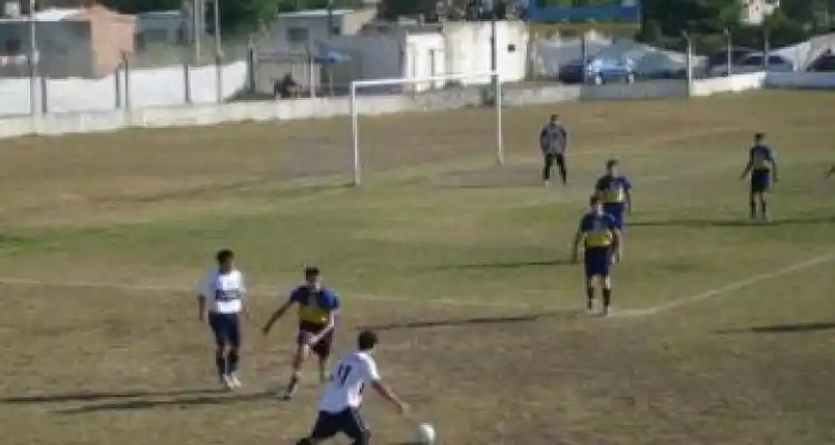 Mitre ganó y se aleja del resto
