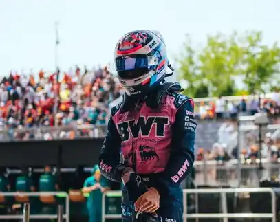Colapinto largará décimo en el Gran Premio de Canadá tras una penalización a Hadjar