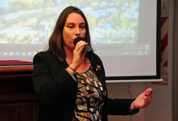 Lafourcade presentó el informe anual de la Defensoría ante el Concejo