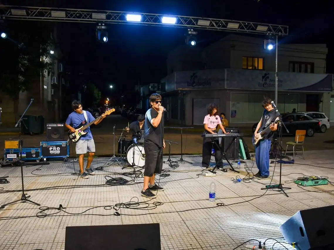 La plaza suena - 2