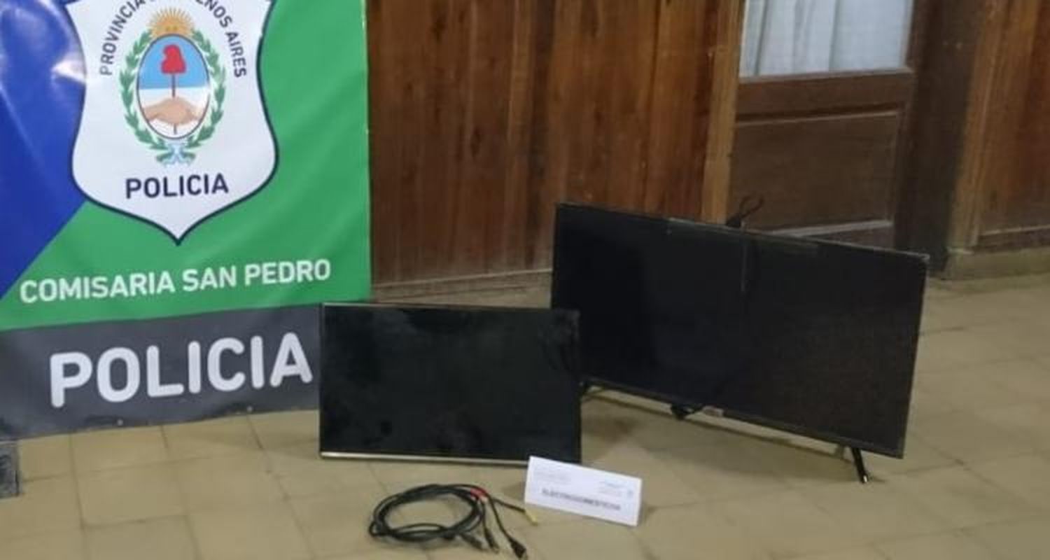 Robó dos televisores y lo aprehendieron mientras se fugaba