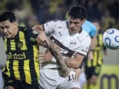Gran partido desde las 19 en Vicente López entre el Calamar y el Carbonero uruguayo. Foto:FotoBaires