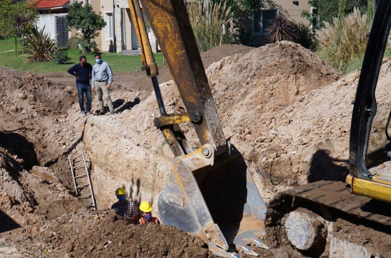 Necochea: retoman la colocación de caños pluviales en la zona parque
