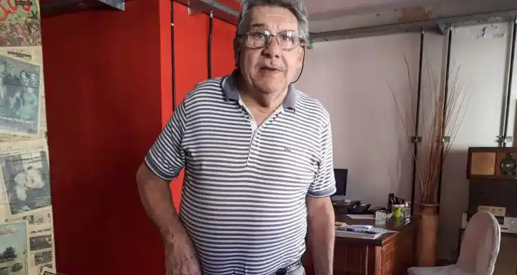 Motochorros asaltaron a los abuelos que estudian en el Fines