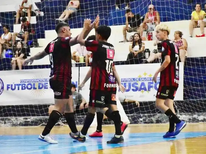 Junín y Sector R son los
primeros semifinalistas