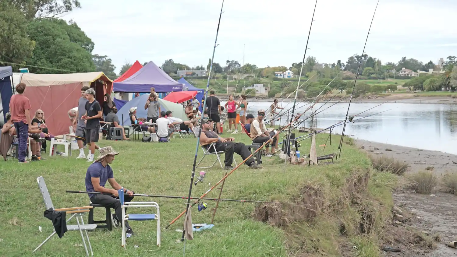 El 20° concurso de pesca de Defensores tuvo como ganador a Omar Meldini