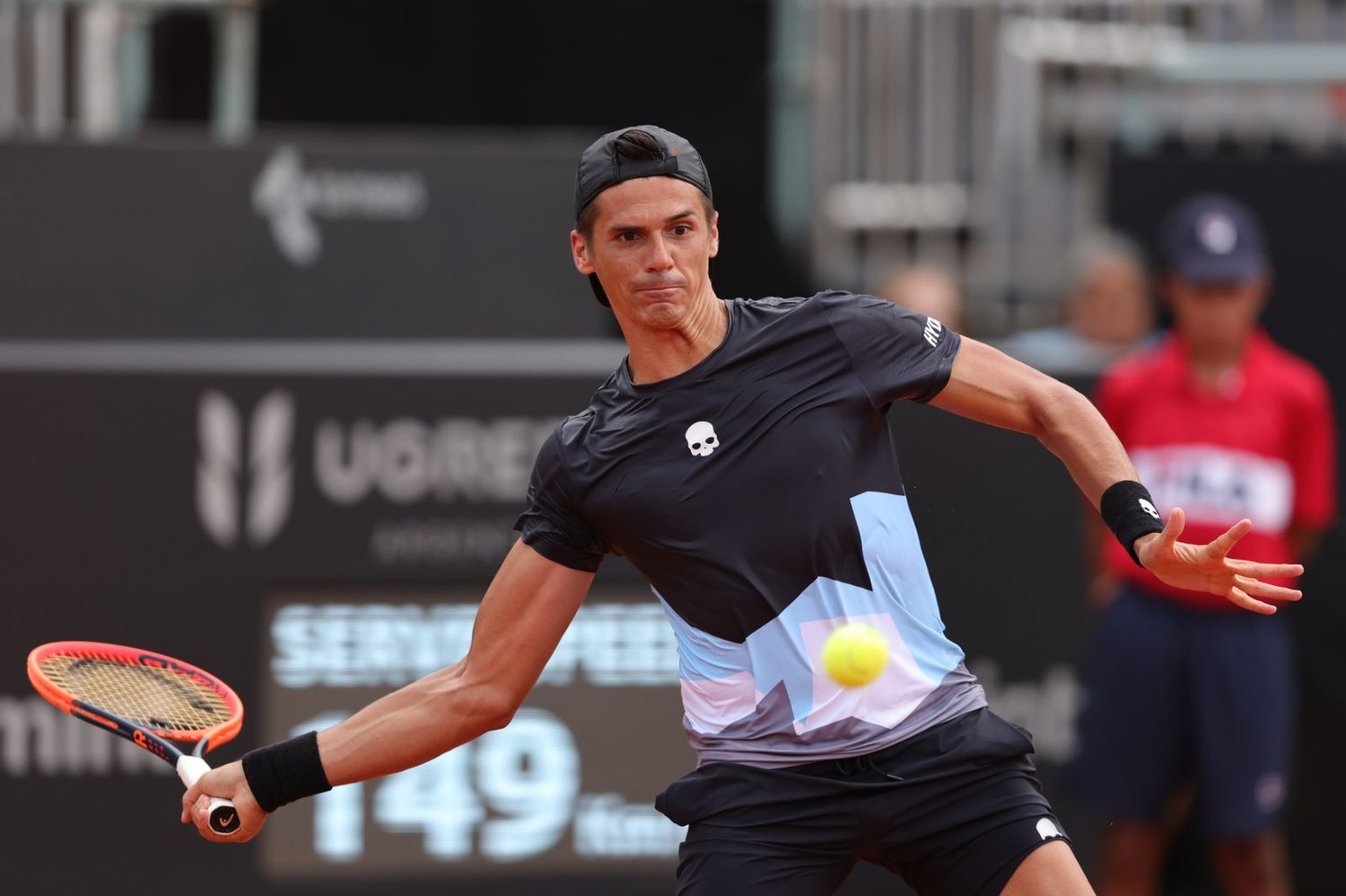 El venadense derrotó a Tomás Martín Etcheverry (29 del mundo y tercer preclasificado en el certamen) por 6-3 6-4.