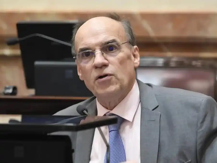 Senador Pablo Blanco.