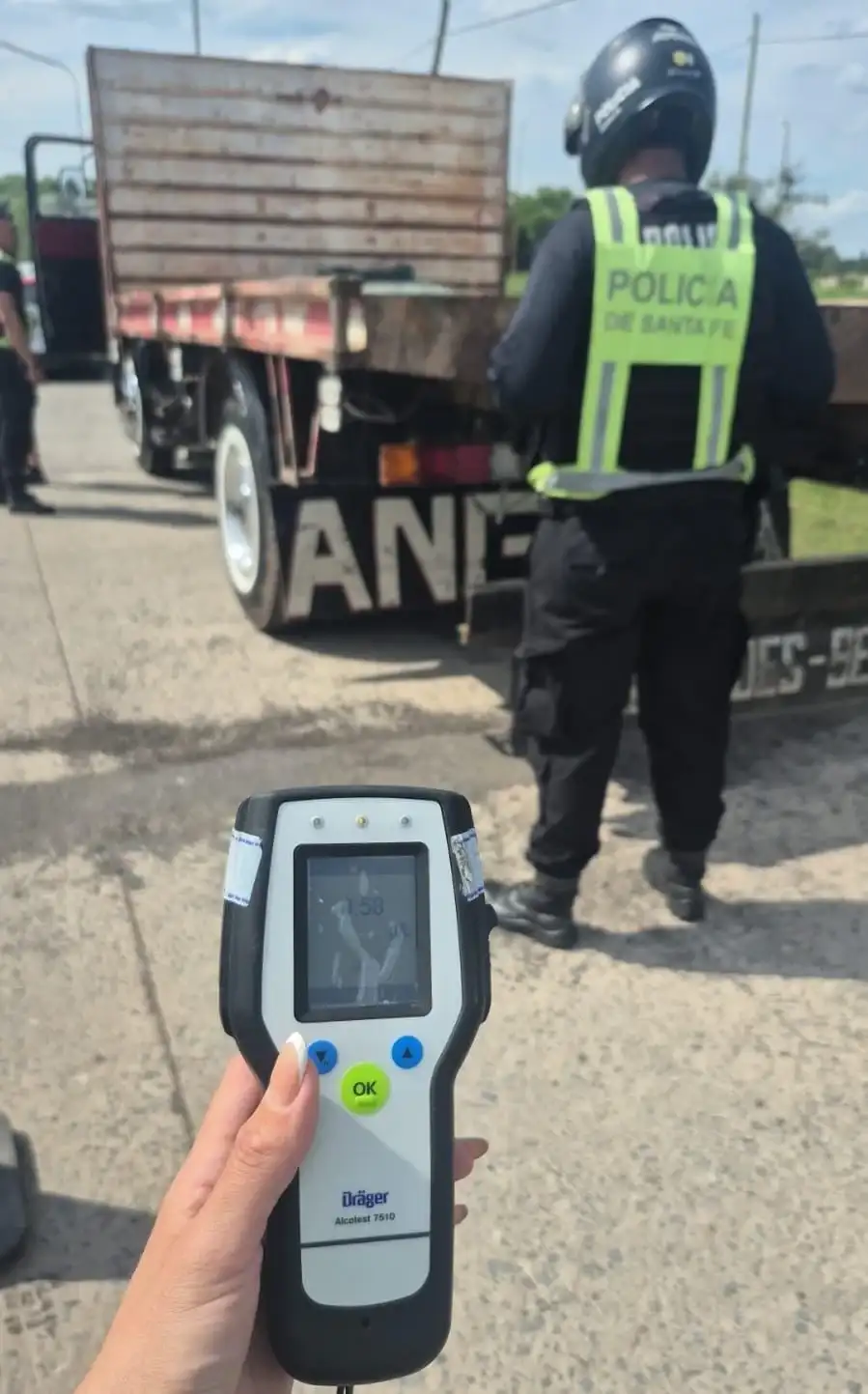 Dos camioneros dieron positivo en controles de alcoholemia en rutas de Venado Tuerto y Recreo - 1