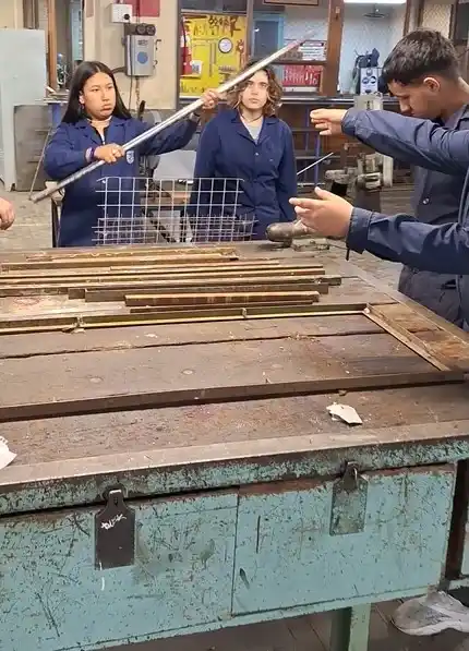 Estudiantes de la Escuela Técnica 2 trabajan en conjunto con el SISP