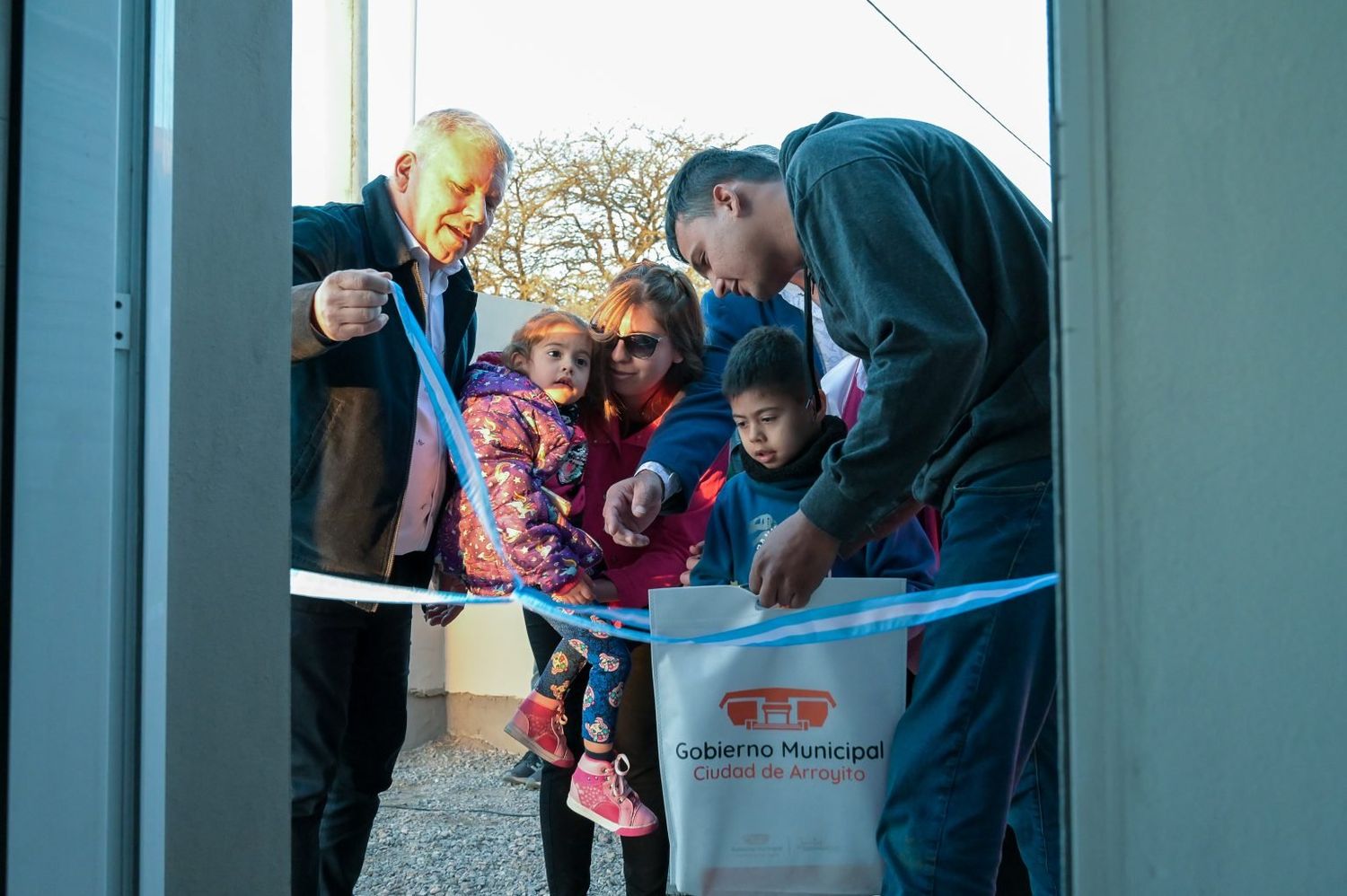 Benedetti hizo entrega de 10 viviendas del Plan Casa