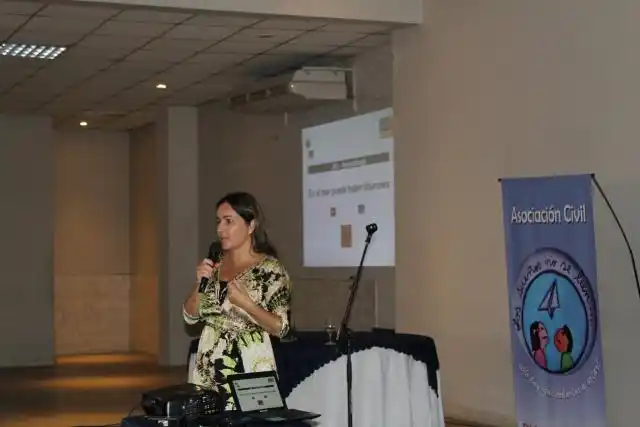 Con unos 300 asistentes se realizó una jornada sobre Dislexia