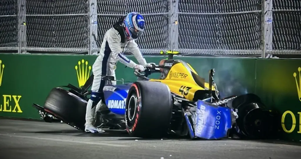 Duro golpe para Colapinto: chocó en la qualy y destruyó su auto en Las Vegas