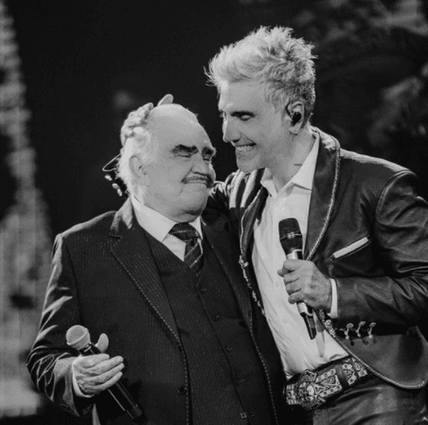 La tierna foto de Alejandro y Vicente Fernández en Instagram