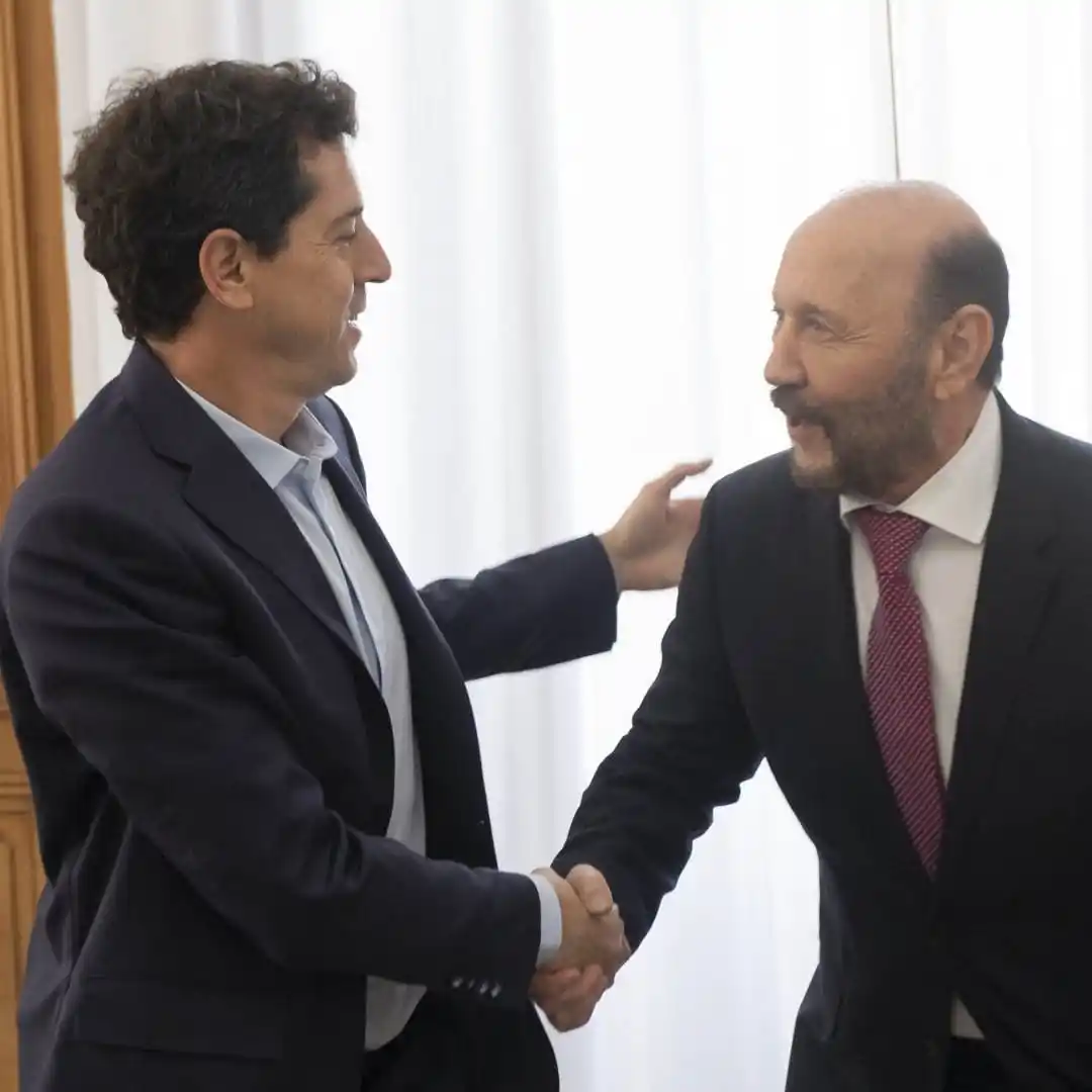 Gildo firmó un convenio de obras con el Ministro del Interior