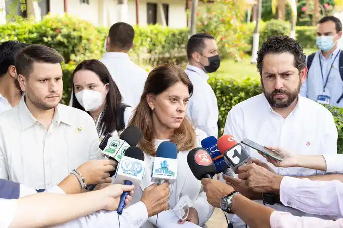 EN DETALLE: Colombia aprueba nuevos permisos para los migrantes venezolanos profesionales