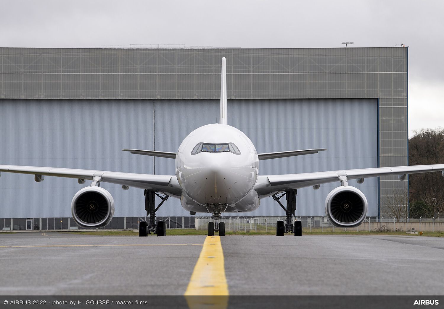 16.000km de alcance a todo lujo: K5-Aviation recibió su primer Airbus ACJ330-300