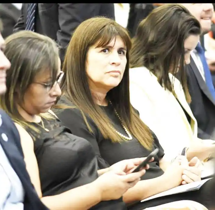 �SBahl utilizó un acto institucional para lanzar su campaña⬝