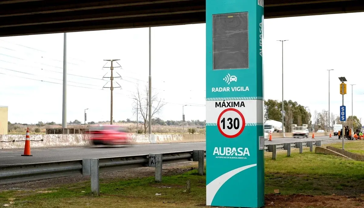 Tótem detector de velocidad