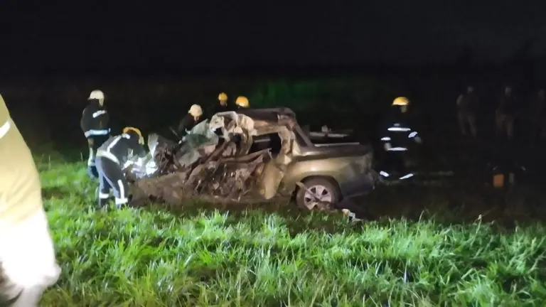 Accidente fatal en Ruta 8 entre un camión y una camioneta: uno de los conductores murió en el lugar