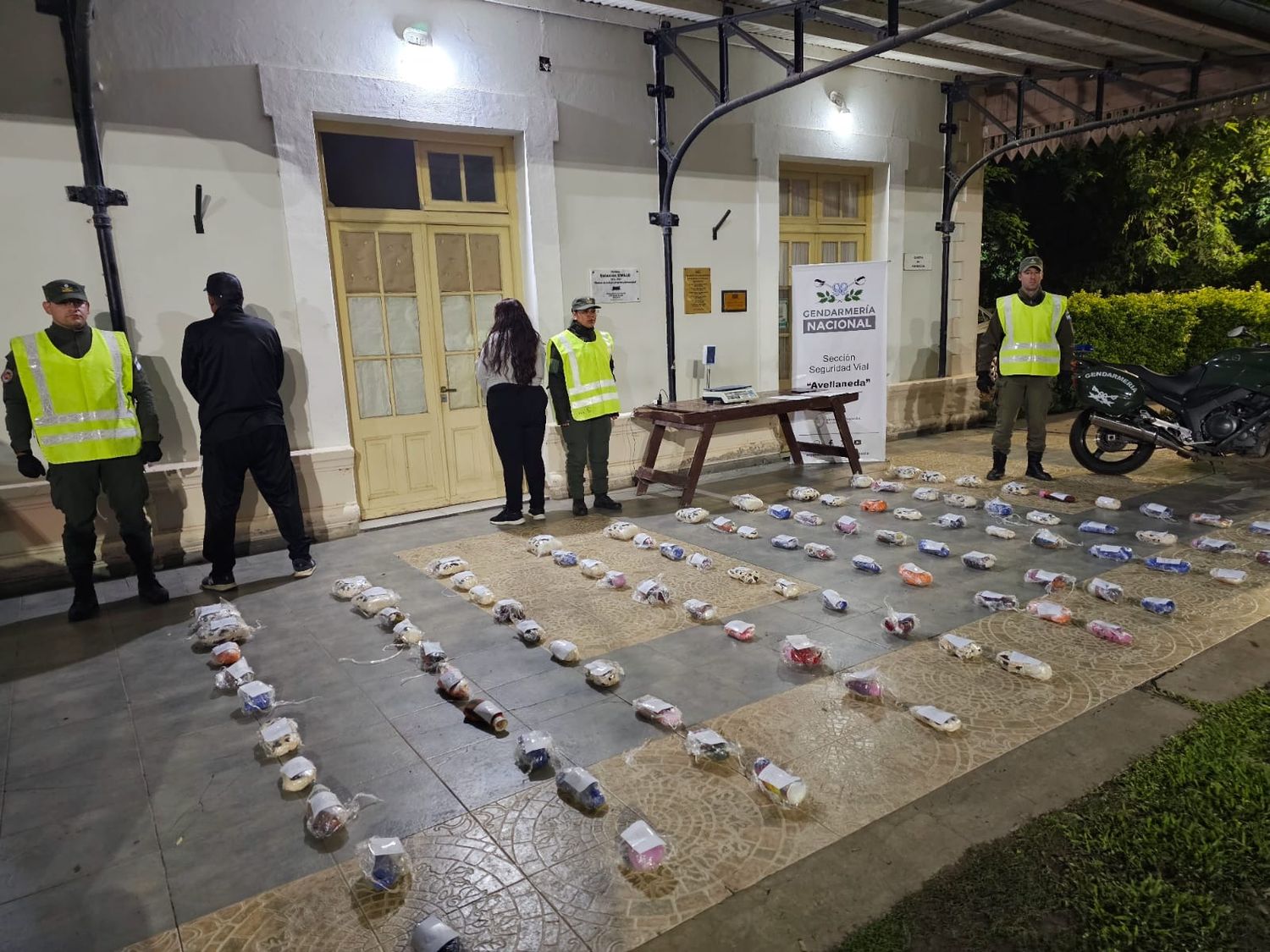 60 días de prisión para una pareja que transportaba más de 25 kilos de marihuana