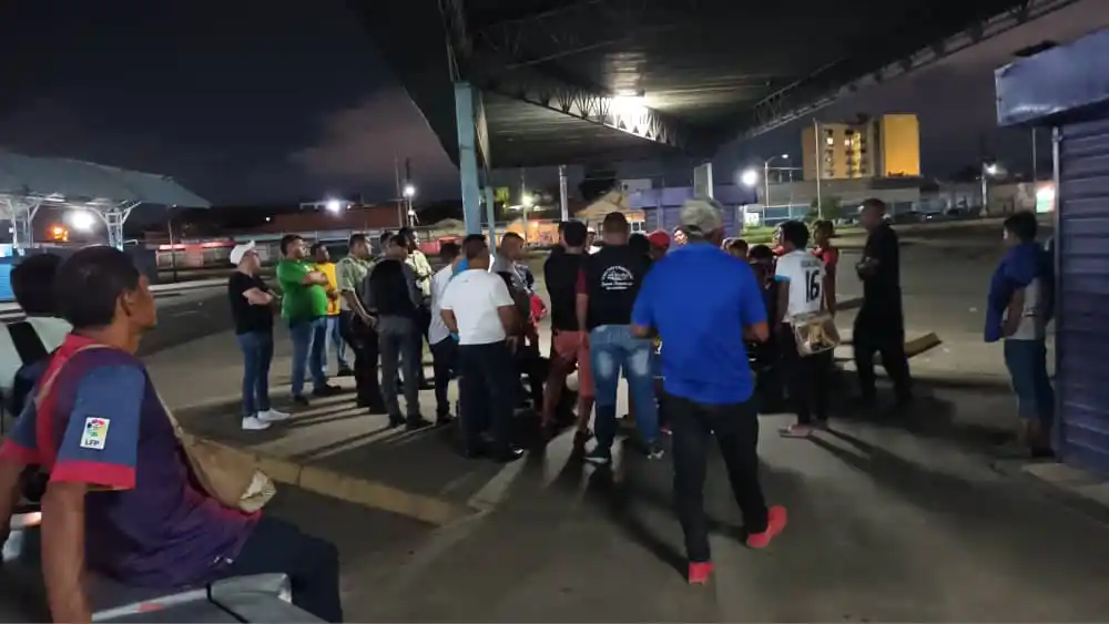 YUKPAS toman instalaciones del terminal de Maracaibo