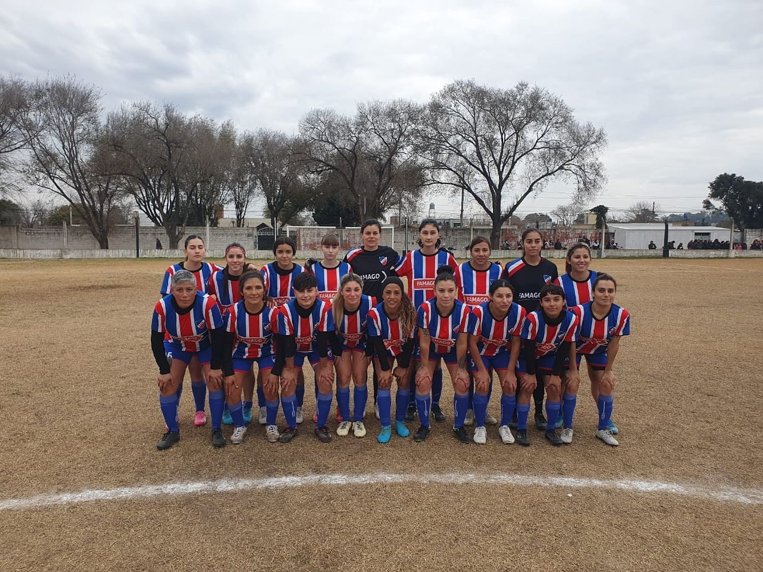 Las Tricolores se recuperaron tras perder el invicto y volvieron a ganar para no perderle pisada a Rivadavia.