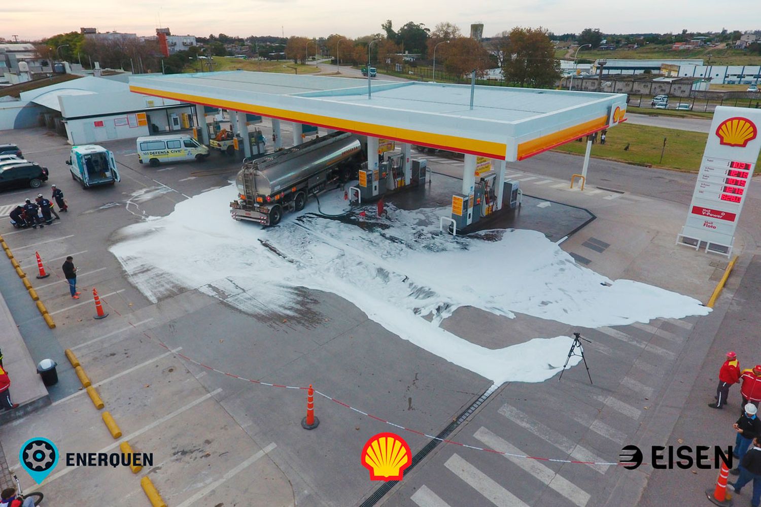 Simularon un derrame de combustible