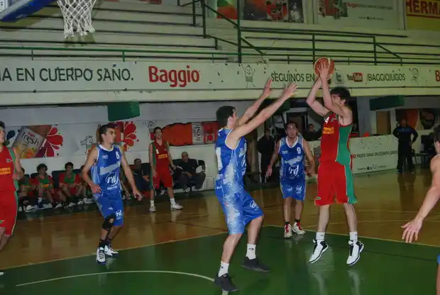 Parque amargó a Neptunia en el inicio del Cuadrangular U19