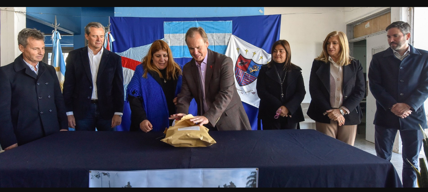 Bordet y Bahl llamaron a sostener la educación pública para generar oportunidades