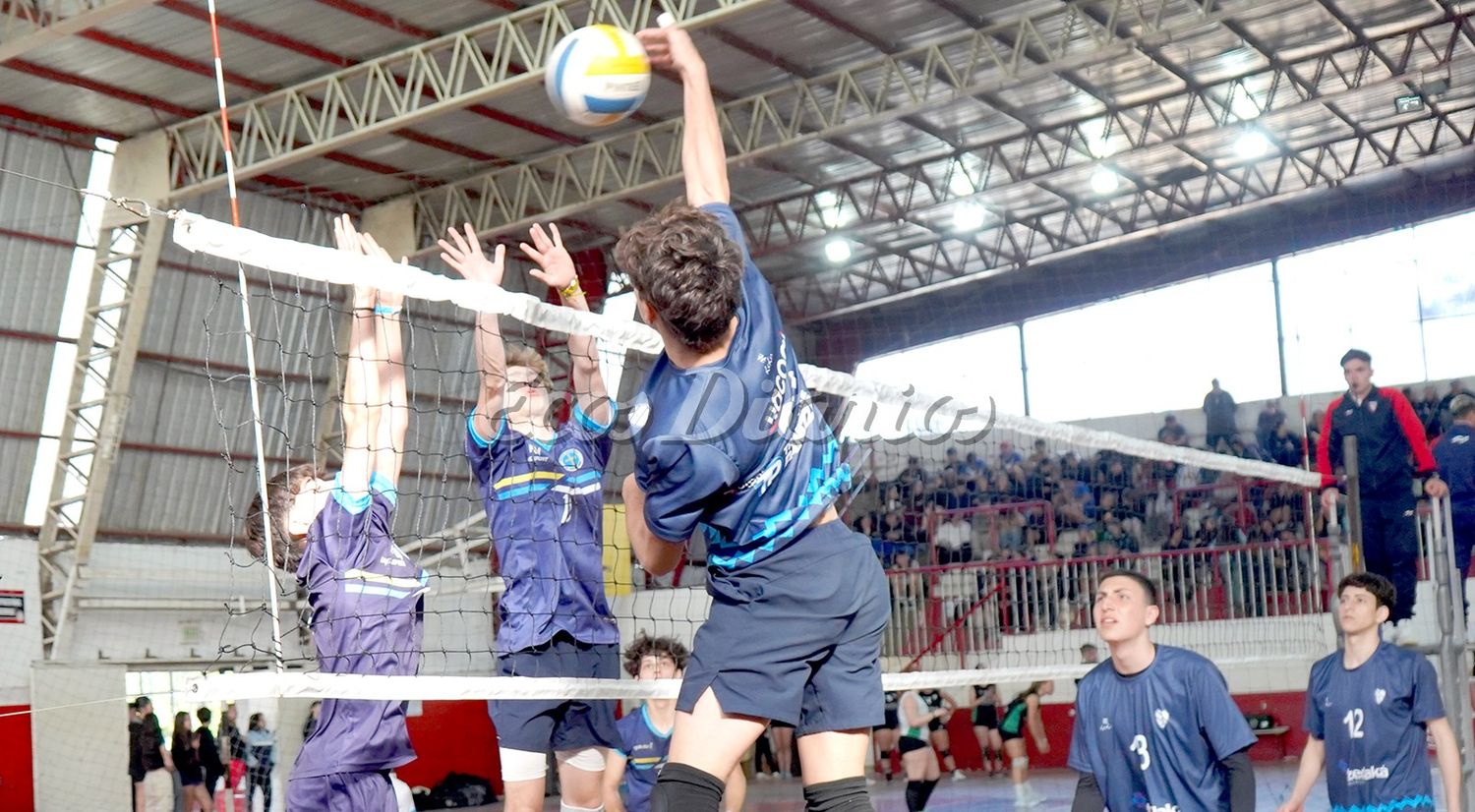 Se puso en marcha el Open Neco de Vóley