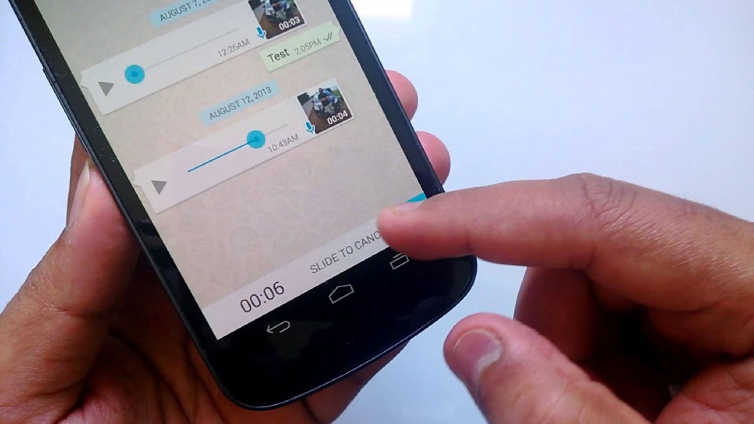 Cómo escuchar un audio de Whatsapp sin que la otra persona lo sepa