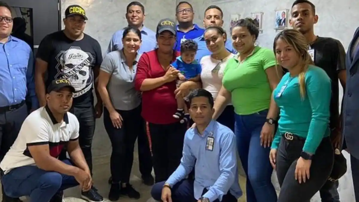 Rescataron sano y salvo a bebé raptado en Caracas, mujer quería hacerlo pasar como suyo a su pareja