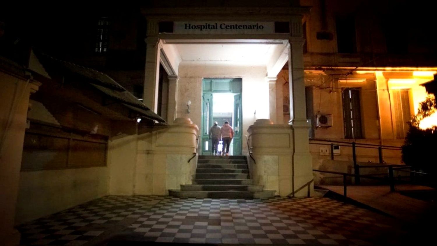 La UTI Covid del Hospital está al 100% y hay "poca disponibilidad" en los privados