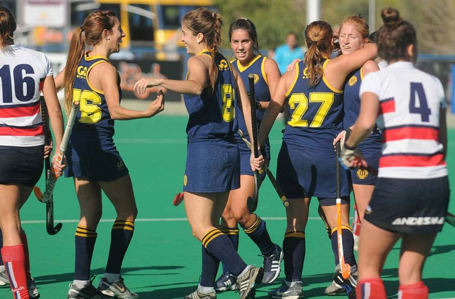 El hockey femenino define a sus finalistas