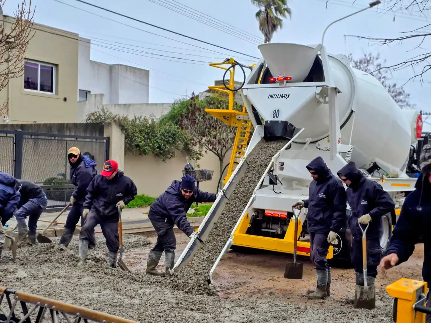 El Municipio avanza con la repavimentación de Tacuarí.