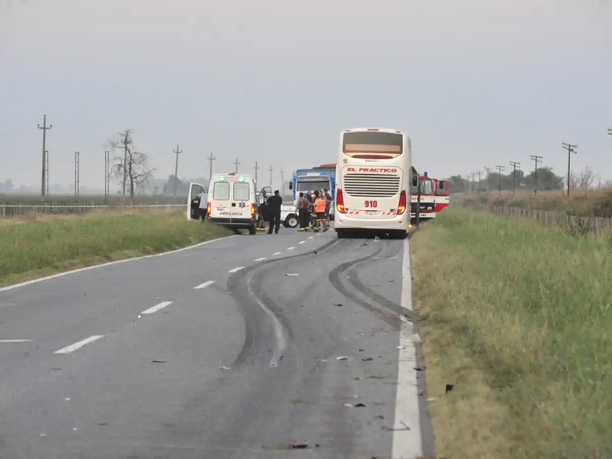 Accidente fatal en ruta 19: el roce de las motos podría haber provocado la caída