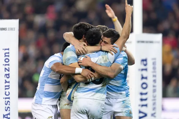 Los Pumas brillaron ante Italia con una victoria por 50-18