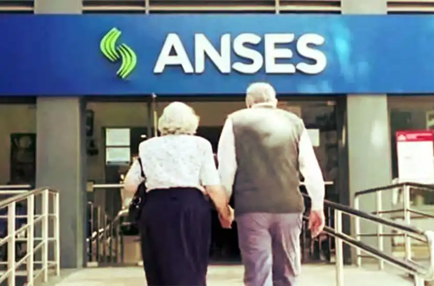 Jubilaciones y pensiones: oficializaron el aumento y pagaran un bono para julio