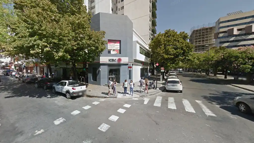 Insólito: Cuatro nenes de 11 y 12 años quisieron robar un banco en La Plata