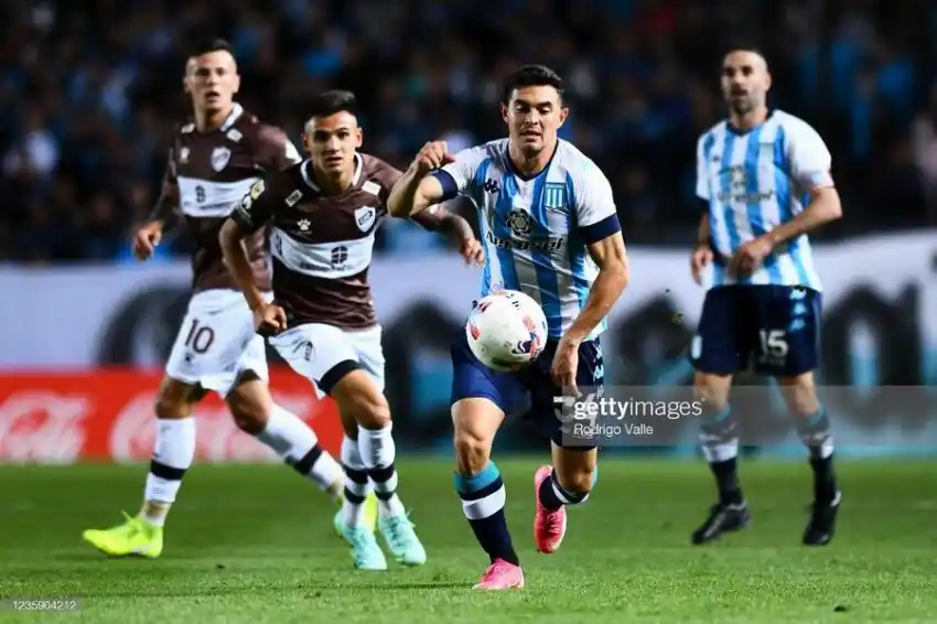 Lovera ingresó en la derrota de Racing frente a Platense