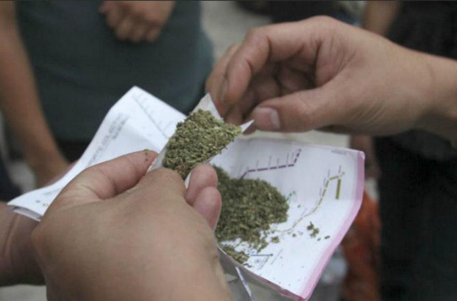 Barrio Belgrano: detectaron 60 adolescentes con problemas de droga