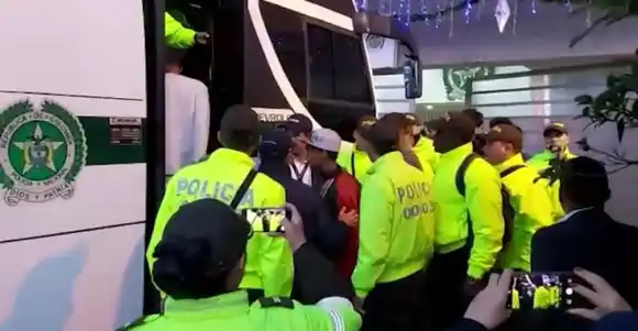 ¡DEBEN DISCULPARSE! Corte colombiana deja sin efecto la expulsión de siete migrantes venezolanos