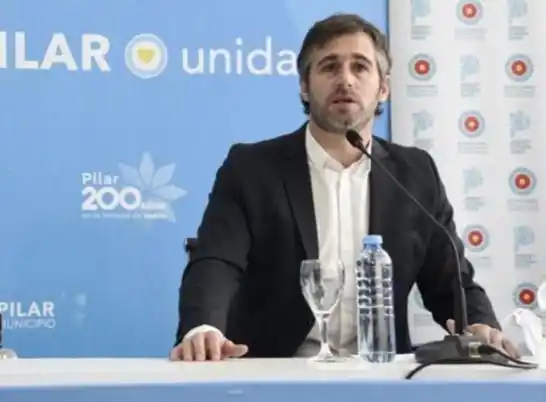 Pilar: "El hospital que inauguramos da respuesta a la pregunta de qué hizo el Estado en estos 100 días", disparó el intendente